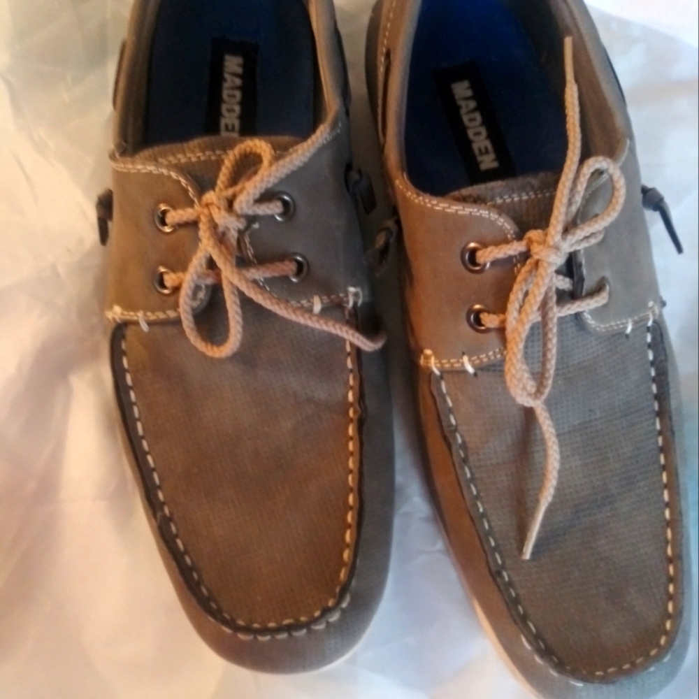 Men's Steve Madden  Brown Leather Loafers Size 8.5